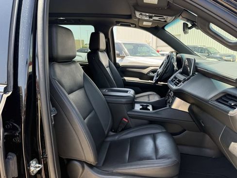 Used 2022 Chevrolet Tahoe LT w/ Luxury Package AWD/4WD image 30