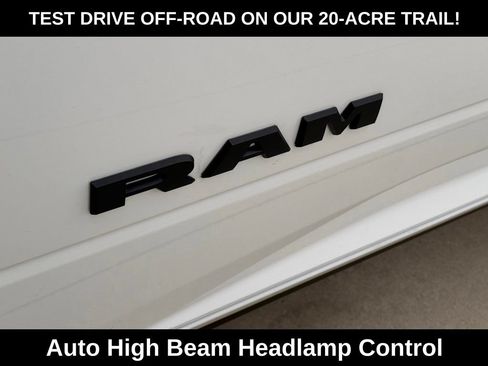 New 2026 RAM 2500 Laramie AWD/4WD image 32