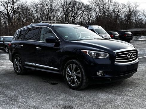 Used 2015 INFINITI QX60 AWD w/ Deluxe Touring Package image 3