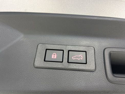 Used 2026 Subaru Forester Premium AWD/4WD image 35