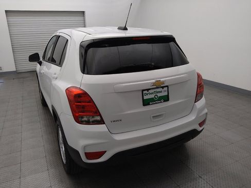 Used 2020 Chevrolet Trax LS w/ Tint and Cruise Package FWD image 6