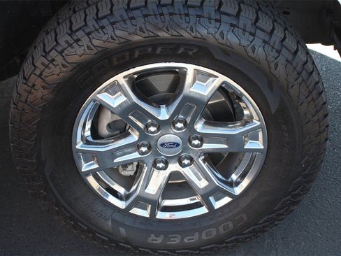 Certified 2022 Ford F150 XLT w/ Equipment Group 302A High image 14