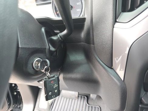 Used 2021 Chevrolet Silverado 1500 Custom w/ Safety Confidence Package AWD/4WD image 14