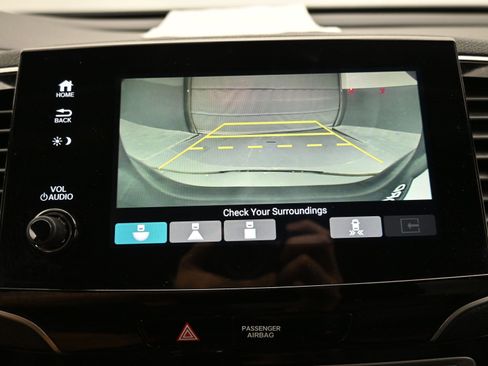 Used 2019 Honda Pilot Elite image 16