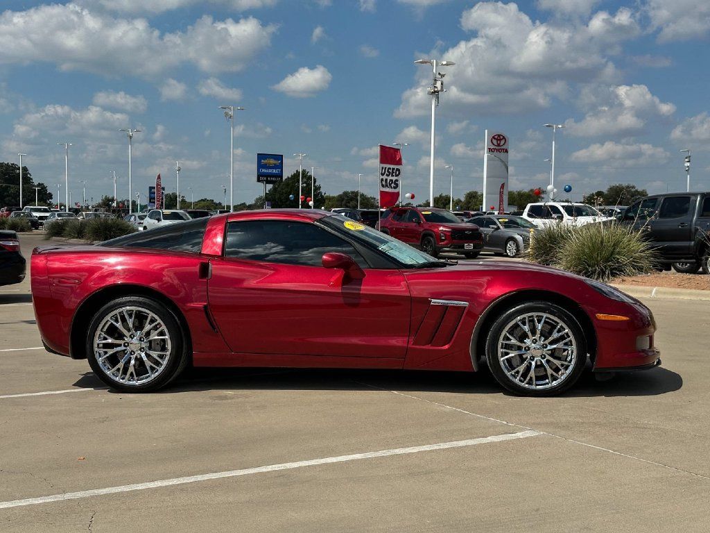 Used 2011 Chevrolet Corvette Grand Sport w/ Preferred Equipment Group RWD image 2