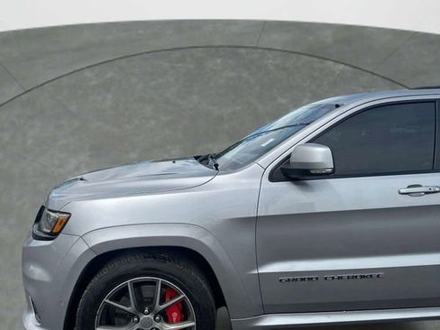 Used 2017 Jeep Grand Cherokee SRT w/ Trailer Tow Group IV AWD/4WD image 17