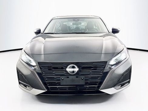 New 2026 Nissan Altima 2.5 SV FWD image 2
