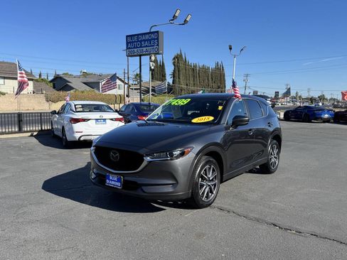 Used 2018 MAZDA CX-5 Touring w/ Preferred Equipment Package image 4