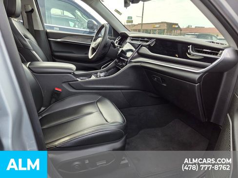 Used 2024 Jeep Grand Cherokee Limited 4xe image 17