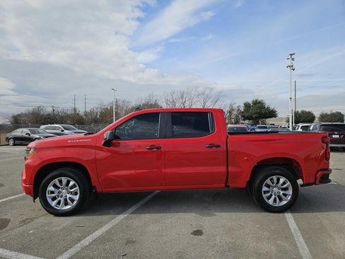 Used 2022 Chevrolet Silverado 1500 Custom image 4