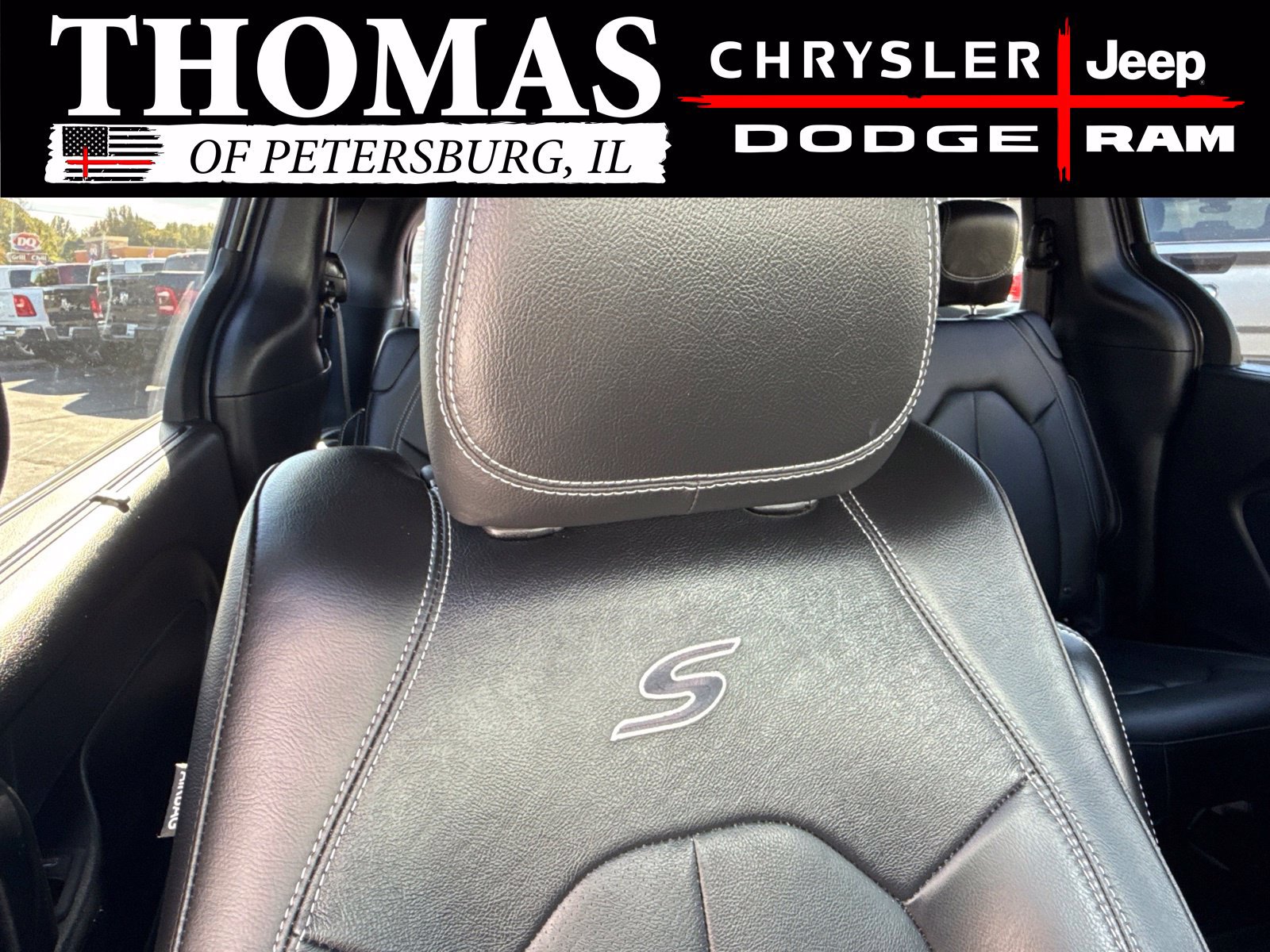 Used 2020 Chrysler Pacifica Touring-L Plus w/ S Appearance Package FWD image 36