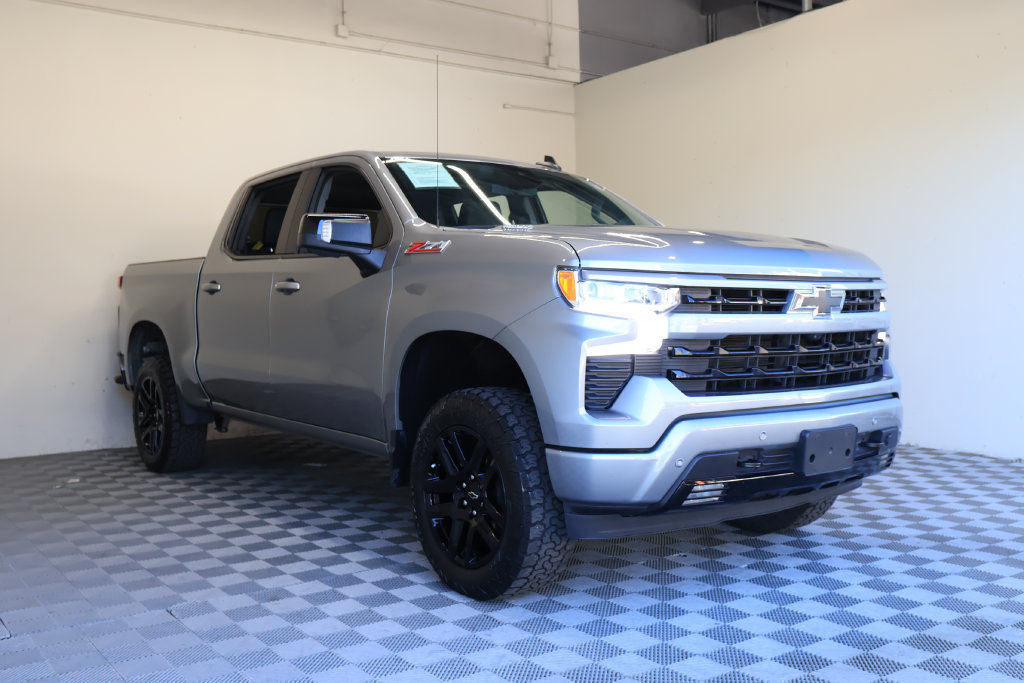 Used 2024 Chevrolet Silverado 1500 RST w/ Convenience Package II AWD/4WD image 6