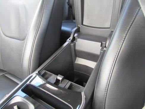 Used 2020 Ford Edge Titanium image 57