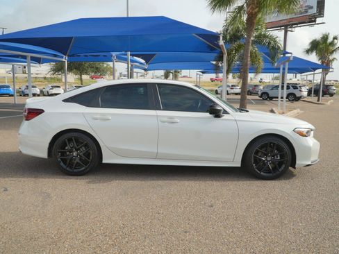 Used 2025 Honda Civic FWD Hybrid Sedan image 9