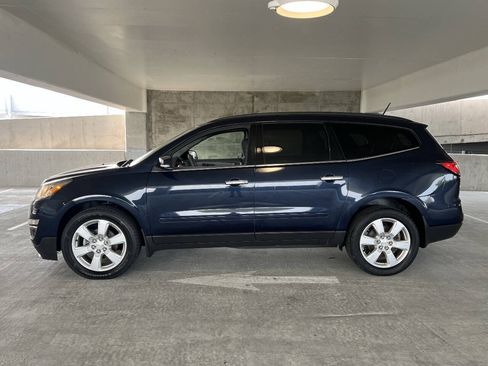 Used 2016 Chevrolet Traverse LT w/ Style and Technology Package AWD/4WD image 12