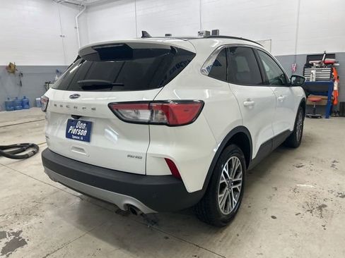 Used 2022 Ford Escape SEL w/ Technology Package image 4