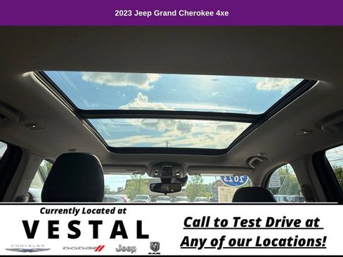 Used 2023 Jeep Grand Cherokee 4WD 4xe image 13