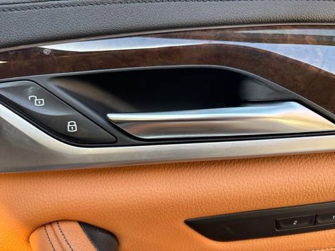 Used 2019 BMW M550i xDrive w/ Premium Package 2 image 56