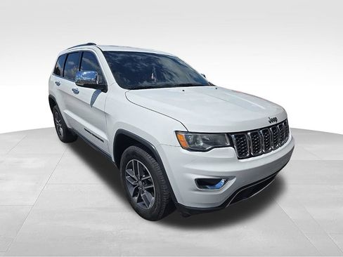 Used 2017 Jeep Grand Cherokee Limited AWD/4WD image 8