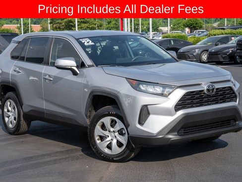 Used 2022 Toyota RAV4 LE FWD image 1