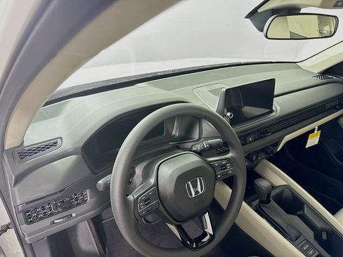 New 2026 Honda Accord LX image 9