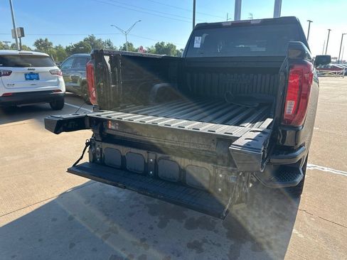 Used 2023 GMC Sierra 1500 AT4 AWD/4WD image 11