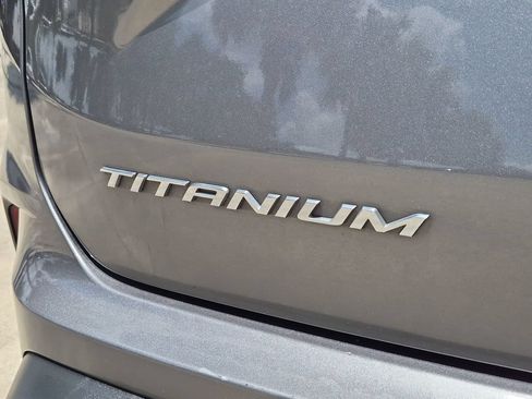 Used 2023 Ford Edge Titanium AWD/4WD image 6