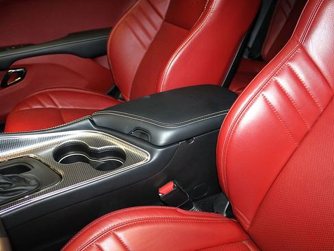 Used 2022 Dodge Challenger SRT Hellcat w/ Plus Package RWD image 24