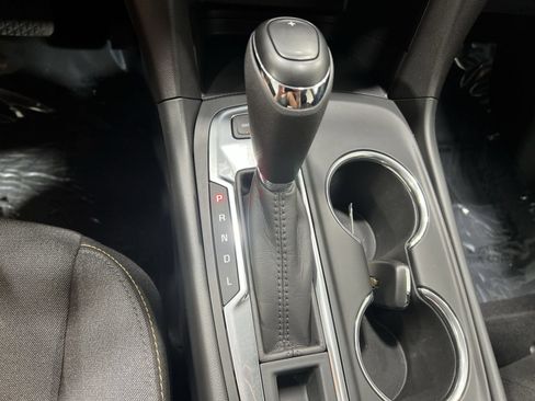 Used 2020 Chevrolet Equinox LT AWD/4WD image 19