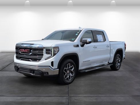 Used 2024 GMC Sierra 1500 SLT w/ SLT Premium Plus Package image 4