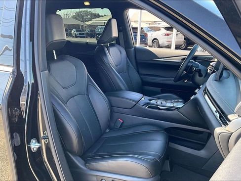 Used 2025 INFINITI QX60 Luxe w/ Black Edition image 10