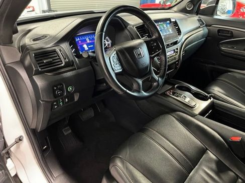 Used 2023 Honda Passport TrailSport image 19