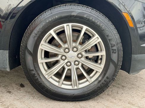 Used 2018 Cadillac XT5 Luxury w/ Driver Awareness Package image 28