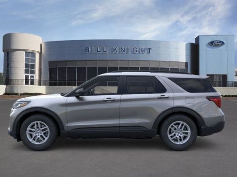 New 2026 Ford Explorer Active AWD/4WD image 4