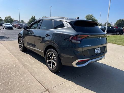 Used 2024 Kia Sportage EX AWD/4WD image 7