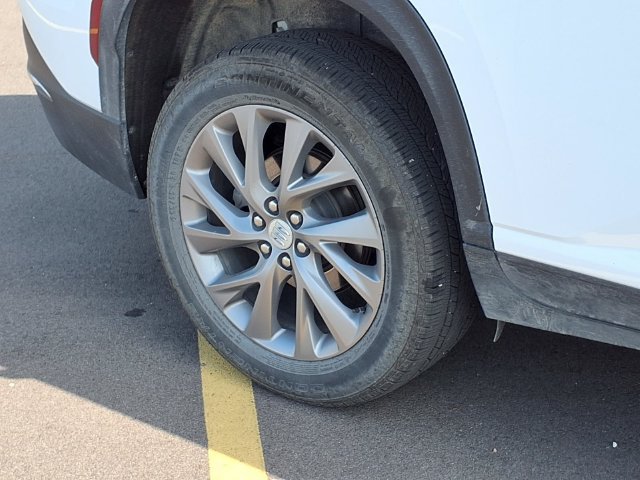 Used 2025 Buick Enclave Preferred FWD image 28