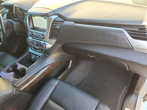 Used 2019 Chevrolet Tahoe LT w/ LT Signature Package image 29