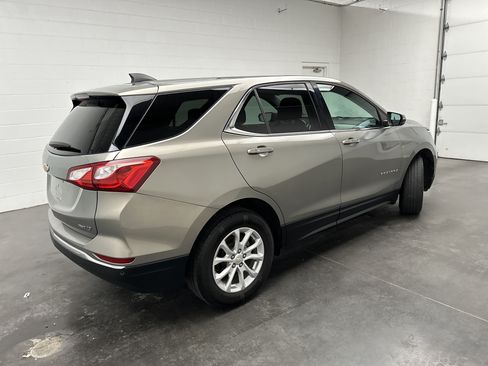 Used 2018 Chevrolet Equinox LT AWD/4WD image 9