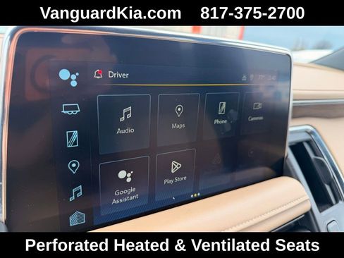 Used 2024 Chevrolet Suburban Premier AWD/4WD image 18