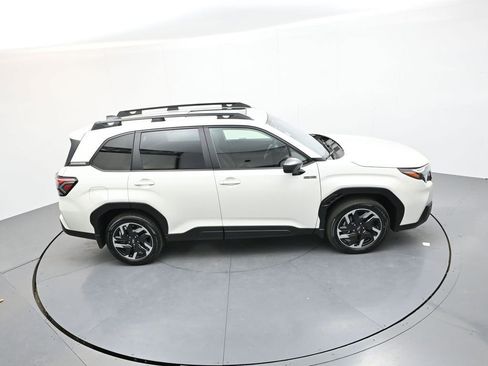 Used 2025 Subaru Forester Premium w/ Protection Package (1PH) image 24