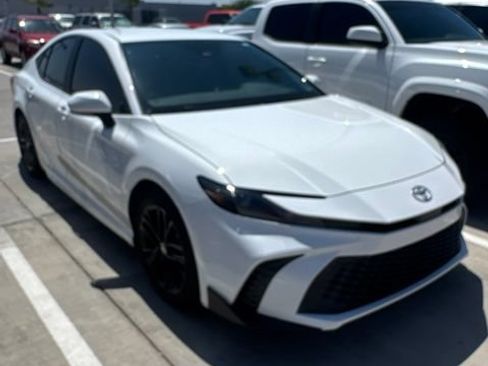 Certified 2025 Toyota Camry SE w/ Convenience Package FWD image 2