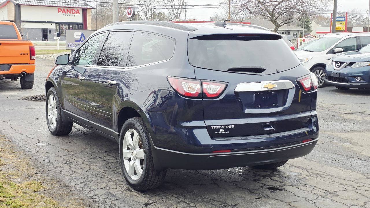 Used 2017 Chevrolet Traverse LT w/ True North Edition FWD image 4
