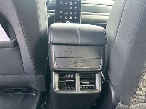 Used 2025 GMC Terrain Elevation AWD/4WD image 16