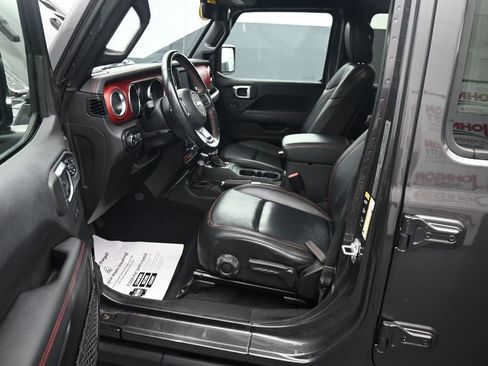Used 2022 Jeep Wrangler Unlimited Rubicon w/ LED Lighting Group AWD/4WD image 15