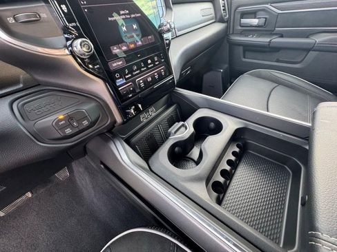 New 2026 RAM 3500 Laramie AWD/4WD image 28