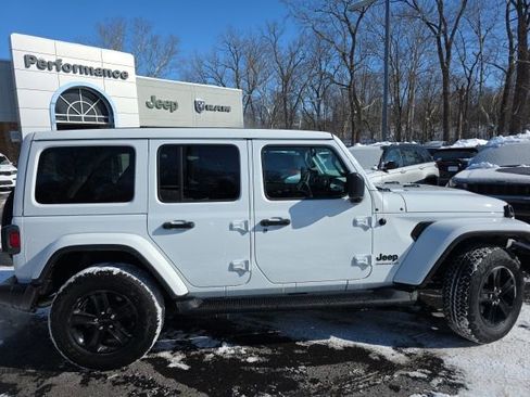 Used 2023 Jeep Wrangler Altitude image 23