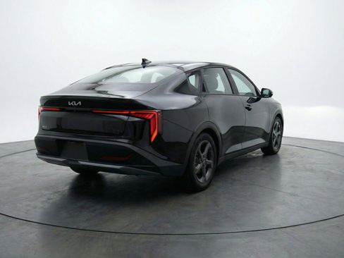 Used 2025 Kia K4 FWD image 9