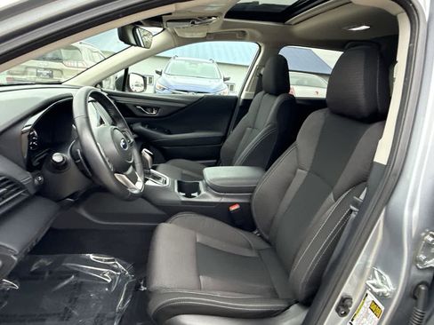 Used 2025 Subaru Outback Premium w/ Popular Package #1A image 15