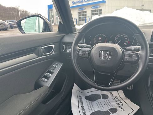 Used 2025 Honda Civic Sport image 16