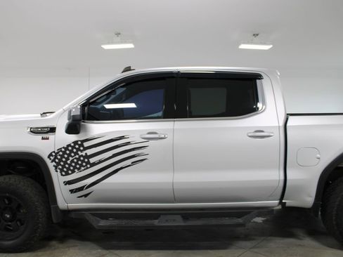 Used 2022 GMC Sierra 1500 SLE image 6